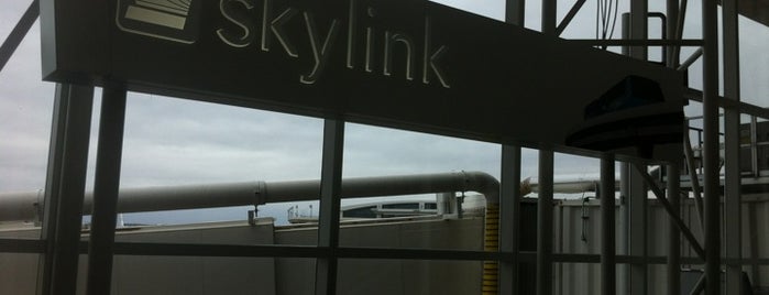 Skylink is one of Tempat yang Disukai Andrew.
