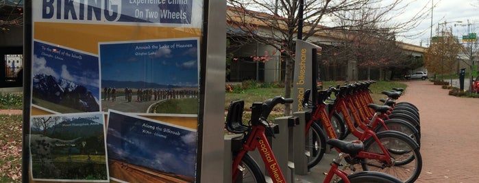 Capital Bikeshare - Barracks Row is one of CaBi.