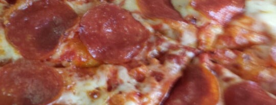 Papa John's Pizza is one of Locais curtidos por Lauren.