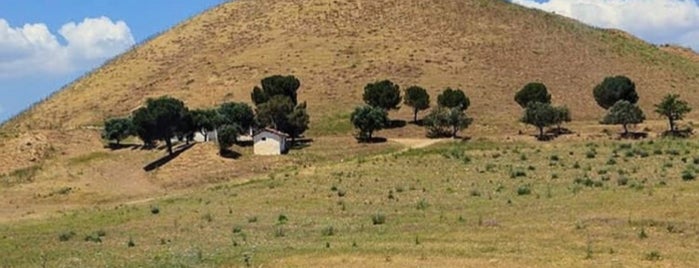 Bin tepeler Tümülüsü is one of UNESCO.