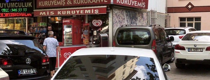 Mis Kuruyemiş & Kurukahve is one of Abur cubur.