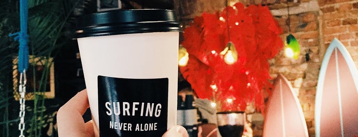 Surf Coffee is one of Cafe-bar.