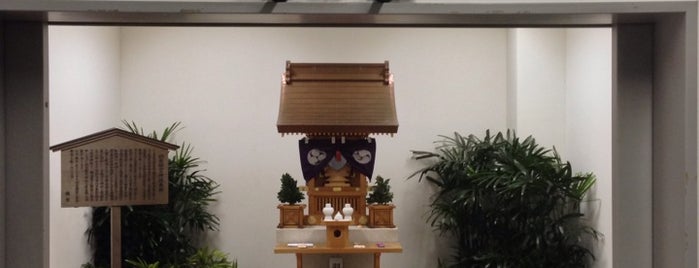 Haneda Airport Shrine is one of 神社・御寺.