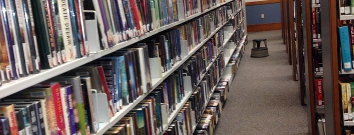 Mary Riley Styles Public Library is one of Posti che sono piaciuti a mike.