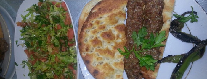 Öz Çakı Kebab Salonu is one of Malatya.