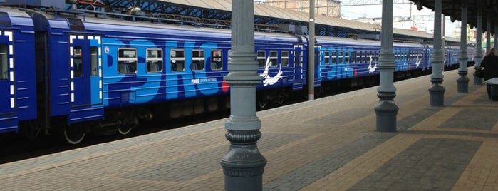 Платформа скоростных поездов Спутник is one of Вокзалы и станции Ярославского направления.