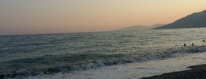 Dragon Beach is one of Orte, die Γιεσιμ gefallen.