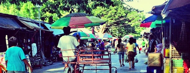 Urdaneta Bagsakan Market is one of Lugares favoritos de Kimmie.