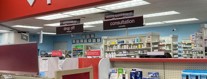 CVS pharmacy is one of 🌸Kiesha 님이 좋아한 장소.