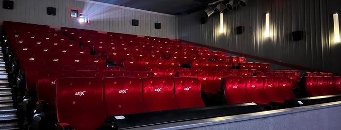 Cine Hoyts is one of Must-visit Arts & Entertainment in Santiago.