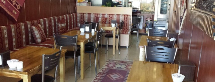 Aşina Cafe&Kahvaltı is one of Lugares guardados de 💖💕Yeliz.