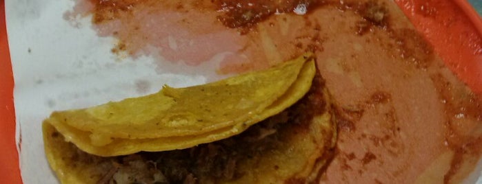 Tacos Tlaquepaque is one of Locais salvos de Jorge.