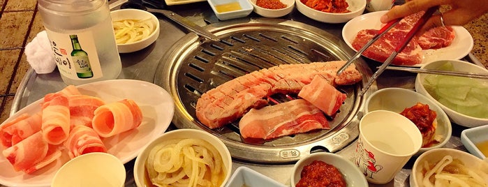 소문난집 is one of easy 서대문구(충정로역,신촌역,이대역).