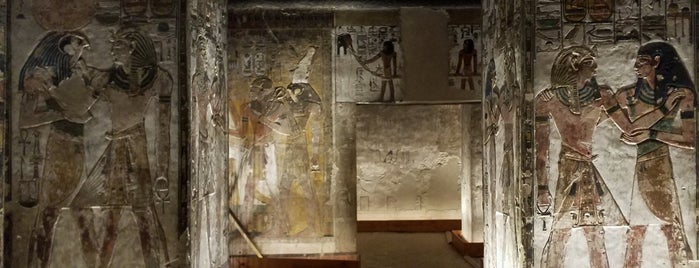 Tomb of Seti I (KV17) is one of Egito.