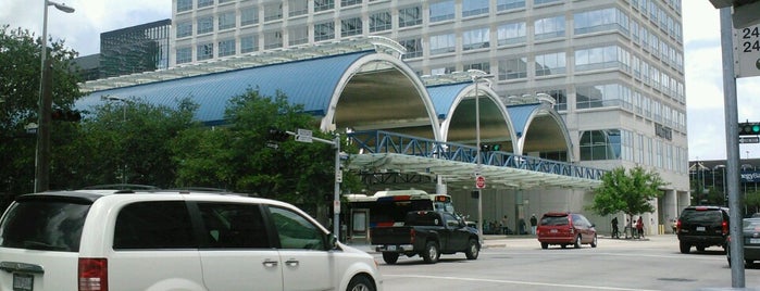METRORail Downtown Transit Center (Southbound) Station is one of Christiaan'ın Beğendiği Mekanlar.