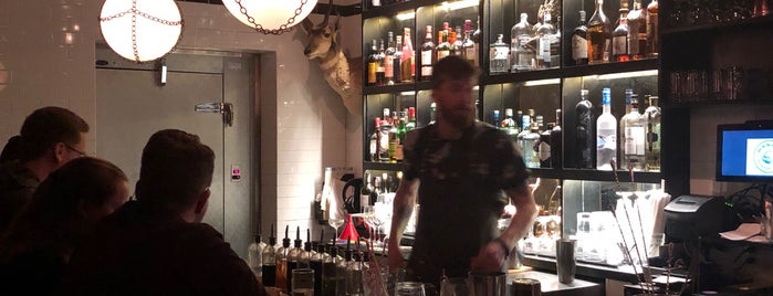 Hank’s Cocktail Bar is one of DC: Drinks & Eats.