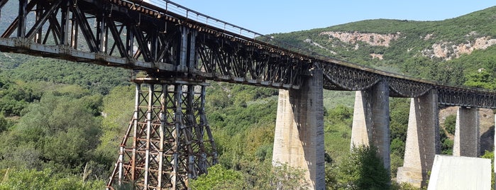 Γέφυρα Γοργοπόταμου is one of mariza'nın Beğendiği Mekanlar.