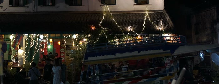Dexter Cafe & Bar is one of Luang Prabangbang.