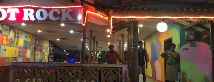 Hot Rock Restaurant is one of Srí Lanka.