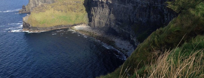 Cliffs of Moher is one of Ireland Essentials (south-west).