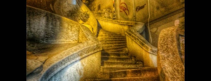 Kamondo Merdivenleri is one of İSTANBUL'DA MUTLAKA GÖRÜLMESİ GEREKEN 53 YER.