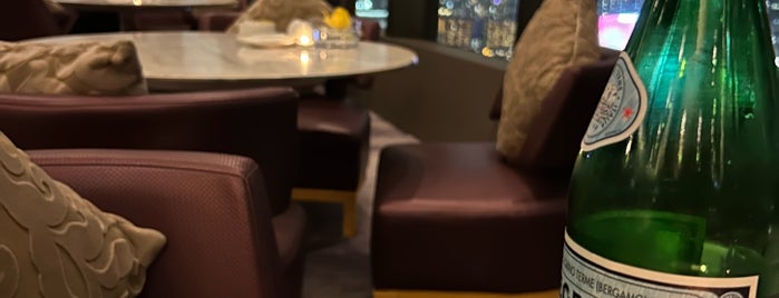 Le 188° Restaurant & Lounge is one of Hongkong.