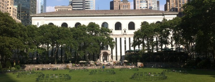 Bryant Park is one of NY Must by Bellita!.