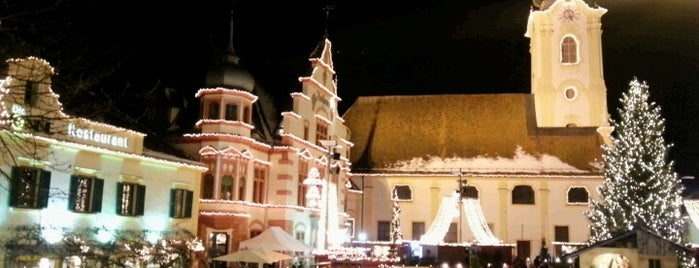 Hauptplatz Hartberg is one of สถานที่ที่ Viola ถูกใจ.