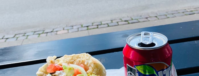 Köşem is one of The 15 Best Places for Falafel in Copenhagen.
