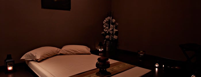 Bangkok Healthy Spa is one of Date Night.
