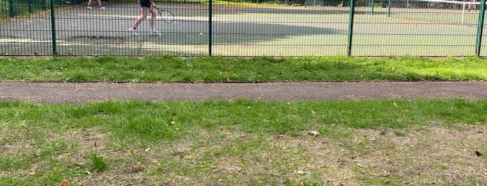 Brunswick Park is one of Green spaces around Camberwell.