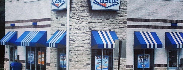 White Castle is one of Lugares favoritos de George.
