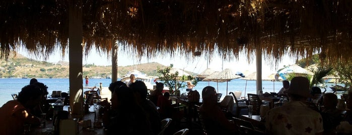 Cennetköy Beach Restaurant is one of Lugares favoritos de Caglar.