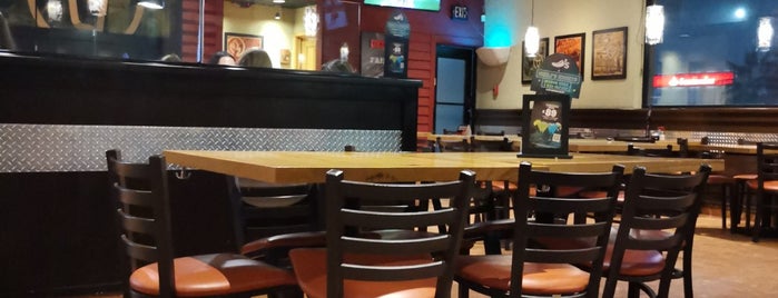 Chili's Grill & Bar is one of Comida.