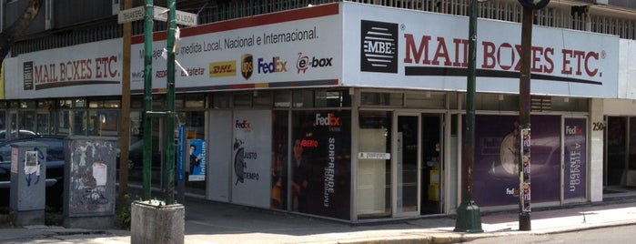 MBE Mail Boxes Etc. is one of Locais curtidos por Zyanya.