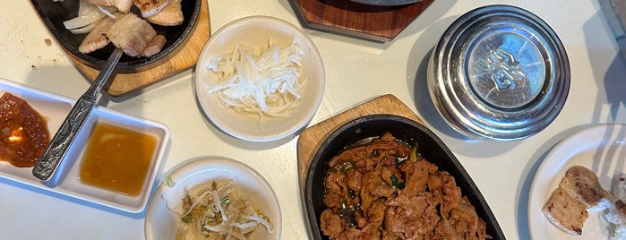 Seoul Gardens Restaurant Korea BBQ is one of Food.