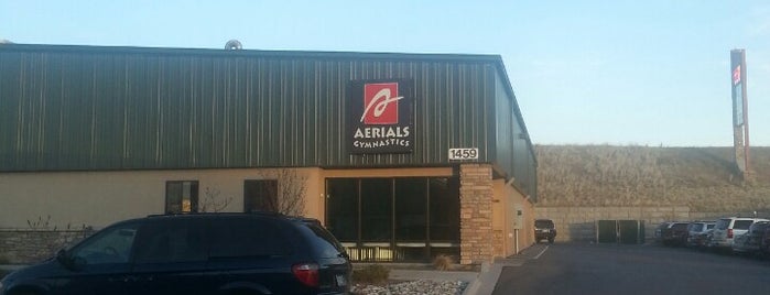 Aerial Gymnastics is one of สถานที่ที่ Becca ถูกใจ.