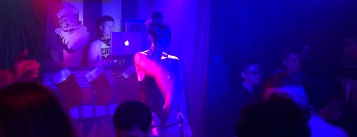 Club Cumming is one of NYC-Gay Laif.