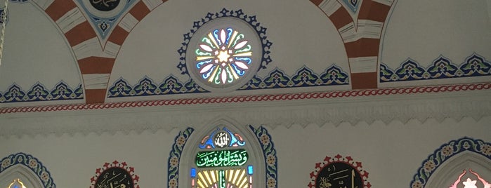 Tahsinağa Camii is one of Kuşadası Çevresi.