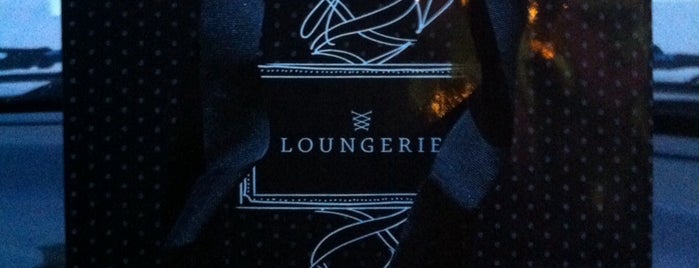 Loungerie is one of Lieux qui ont plu à Tatiana.