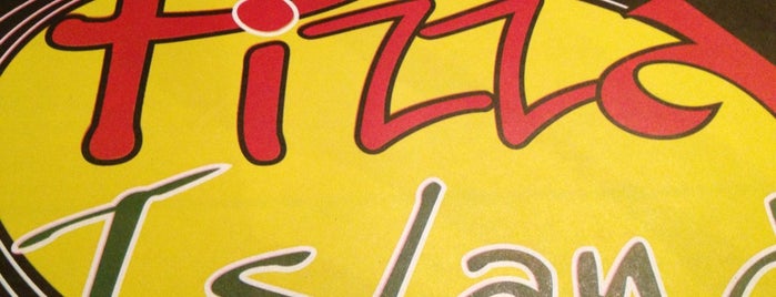 Pizza Island is one of Lieux qui ont plu à Hassan.