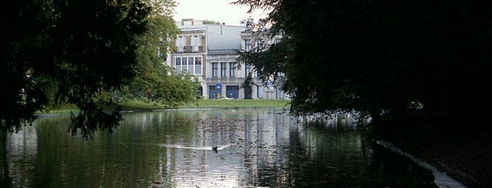 Grote Vijver is one of สถานที่ที่ Gordon ถูกใจ.