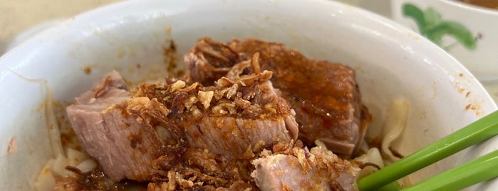 Min Nan Pork Ribs Prawn Noodle is one of Singapore - Hawker Food.