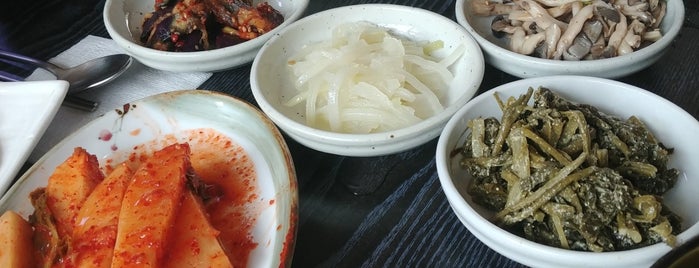 들밥나들이 is one of Locais curtidos por Dan.
