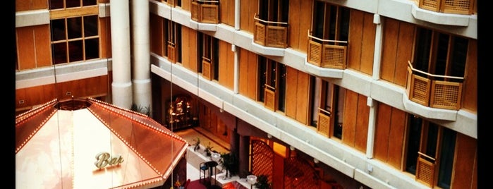 Radisson Blu Scandinavia Hotel is one of Lugares favoritos de Claes.