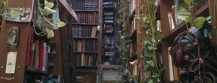 Libreria Babilonia is one of Posti salvati di I.