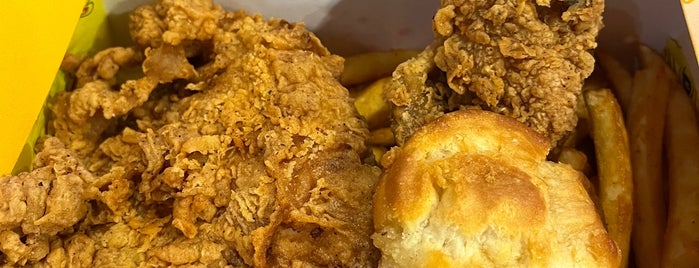 Willie's Chicken Shack is one of New Orleans 🎷🎊👯‍♀️.