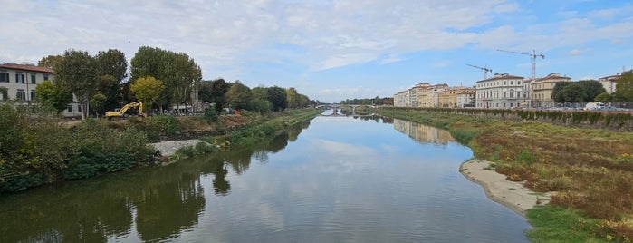 Ponte Vespucci is one of Italia 🇮🇹.