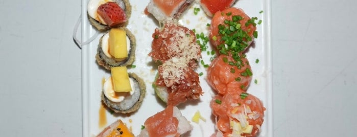 Sushi Factory is one of Restaurantes.