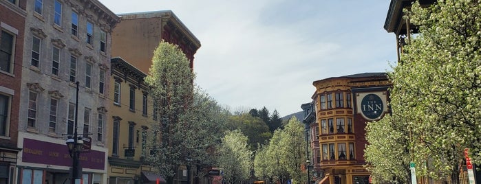 Inn at Jim Thorpe is one of Jasonさんのお気に入りスポット.